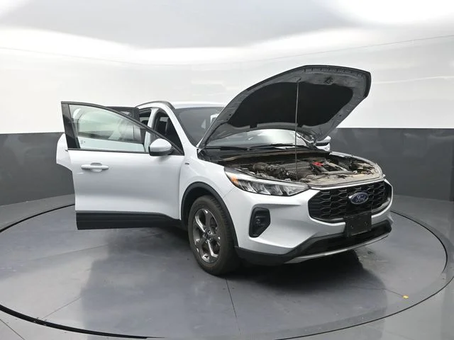Used 2025 Silver Ford ST-Line Select image 39