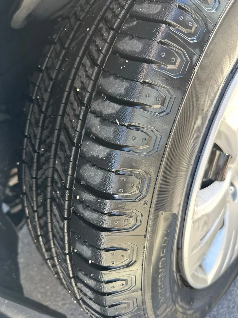 Used 2010 Green Subaru 2.5X image 4
