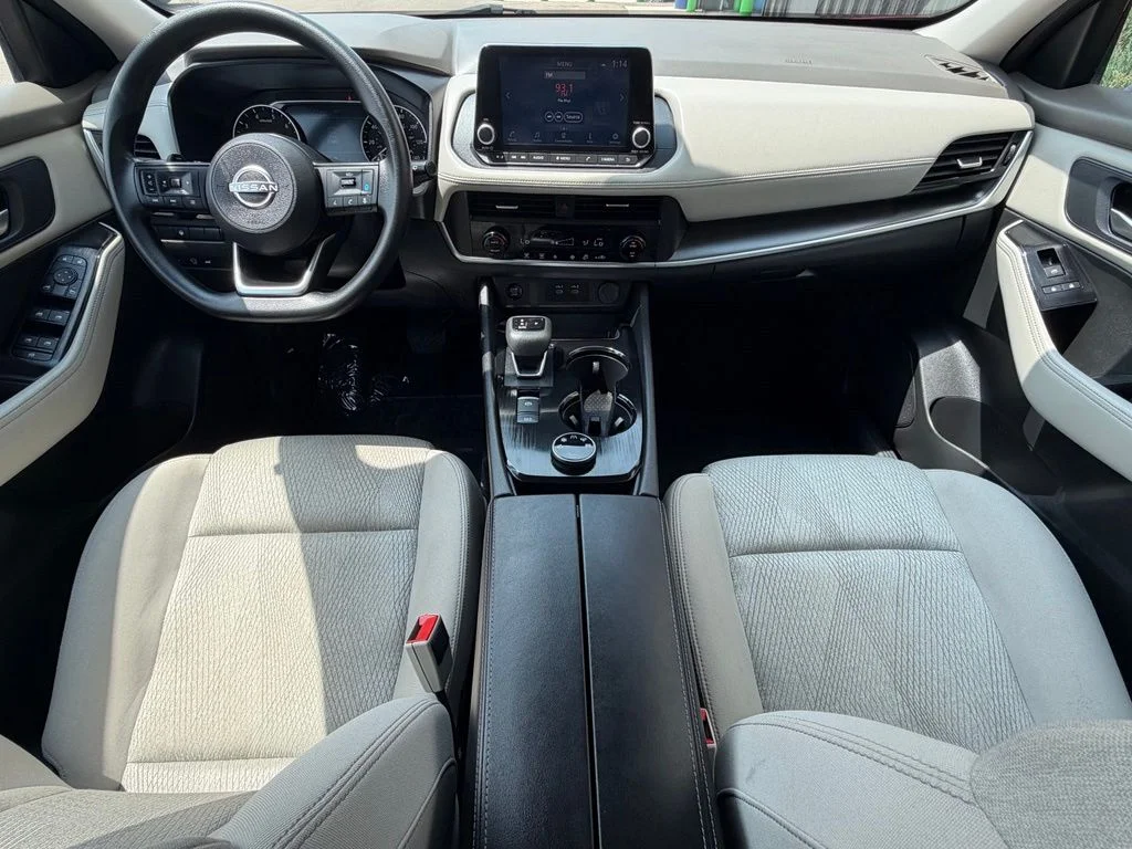 Used 2024 Red Nissan SV image 12