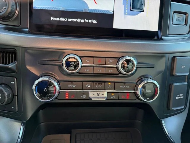 Used 2025 Black Ford XLT image 17