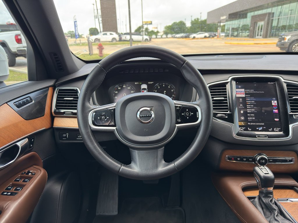 Used 2020 Crystal White Metallic Volvo Inscription image 16