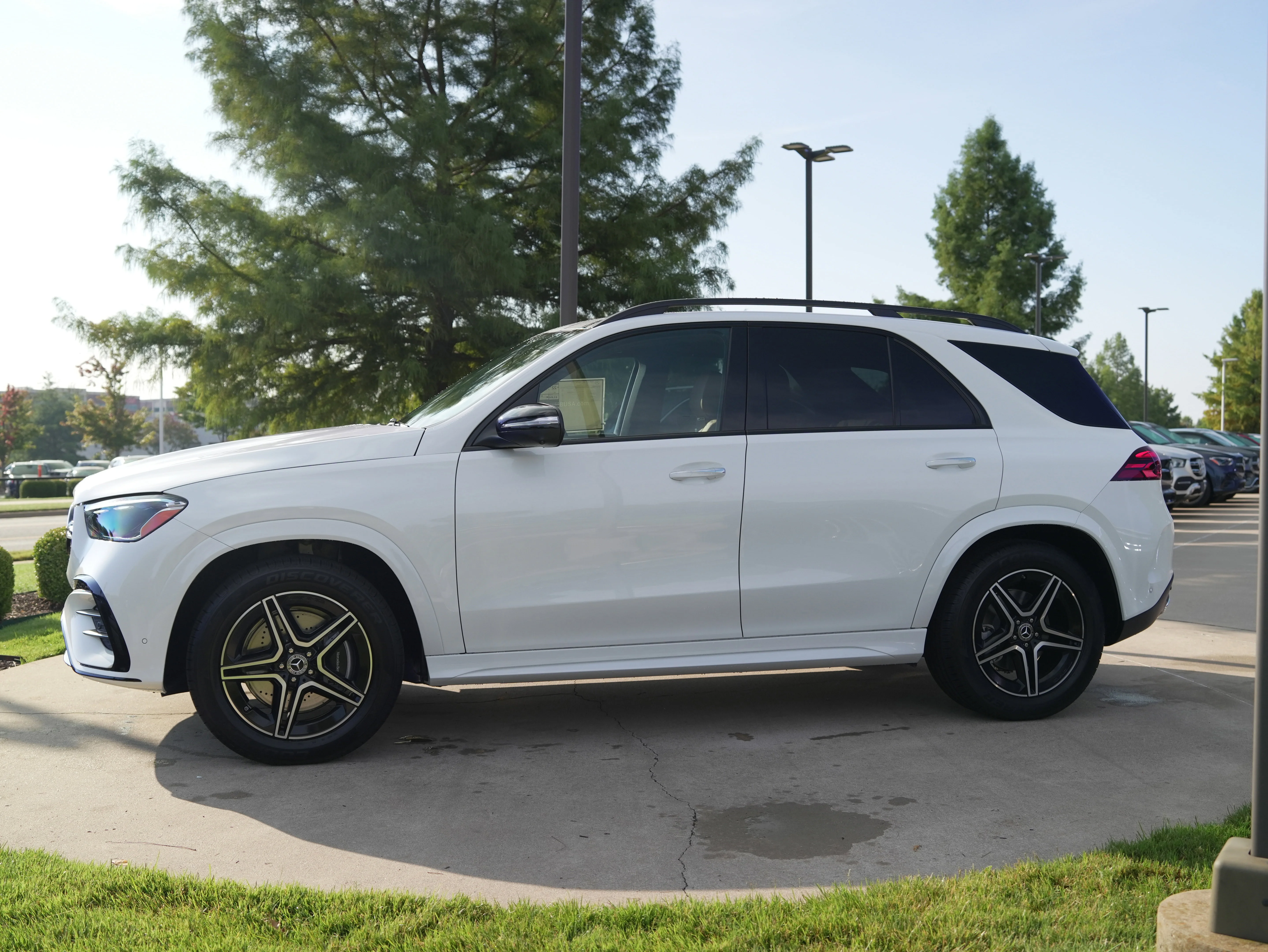Used 2026 Moonlight White Mercedes-Benz GLE 350 image 4