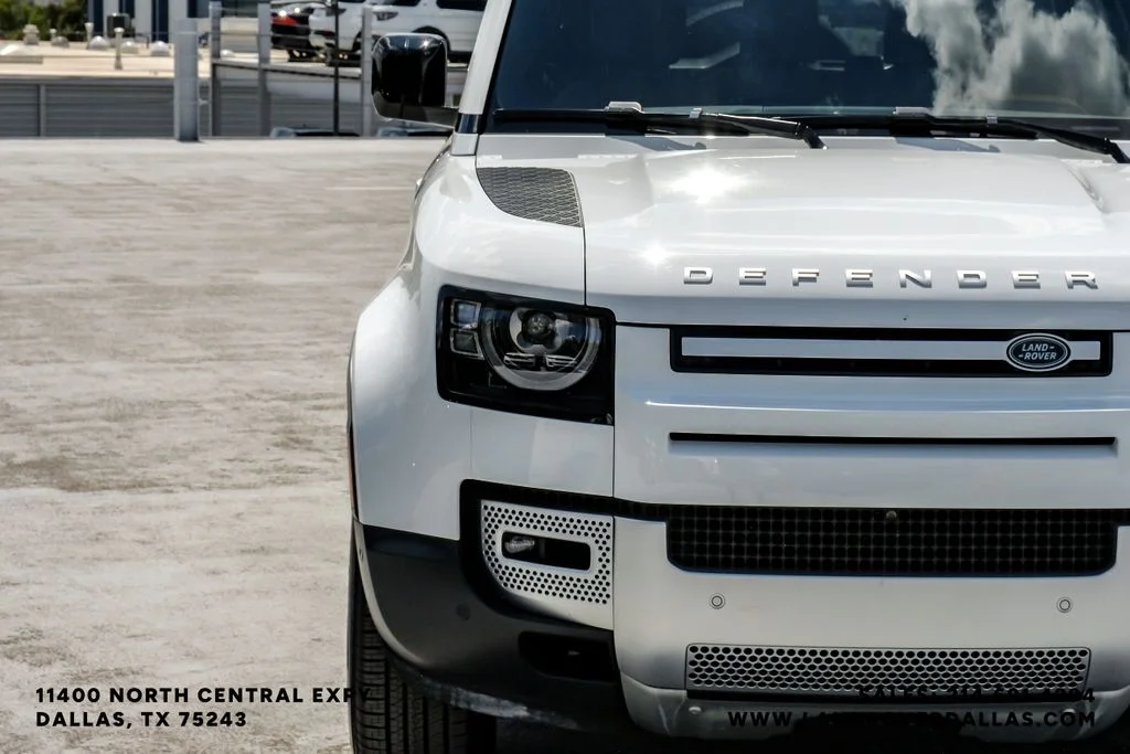 Used 2024 Fuji White Land Rover S image 57
