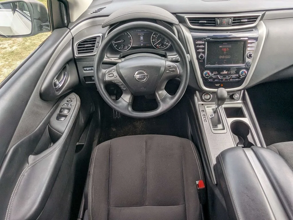 Used 2020 White Nissan S image 15
