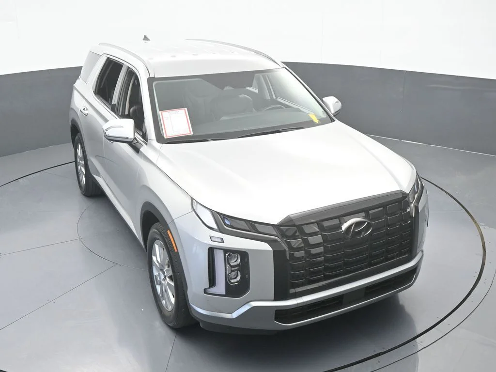 Used 2025 Typhoon Silver Hyundai SEL image 63