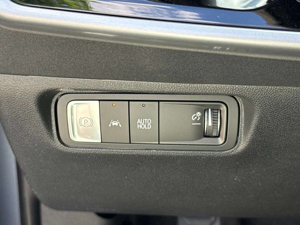 New 2026 Mercury Silver Metallic Honda EX image 22