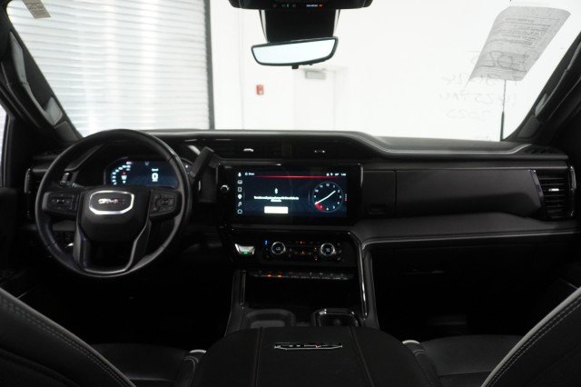 Used 2025 Onyx Black GMC AT4X image 28