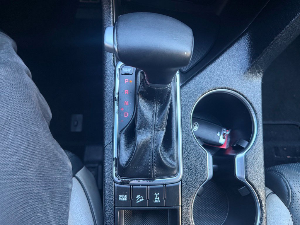 Used 2019 Snow White Pearl Kia EX image 22