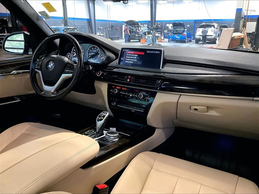 Used 2018 White BMW xDrive35i image 14