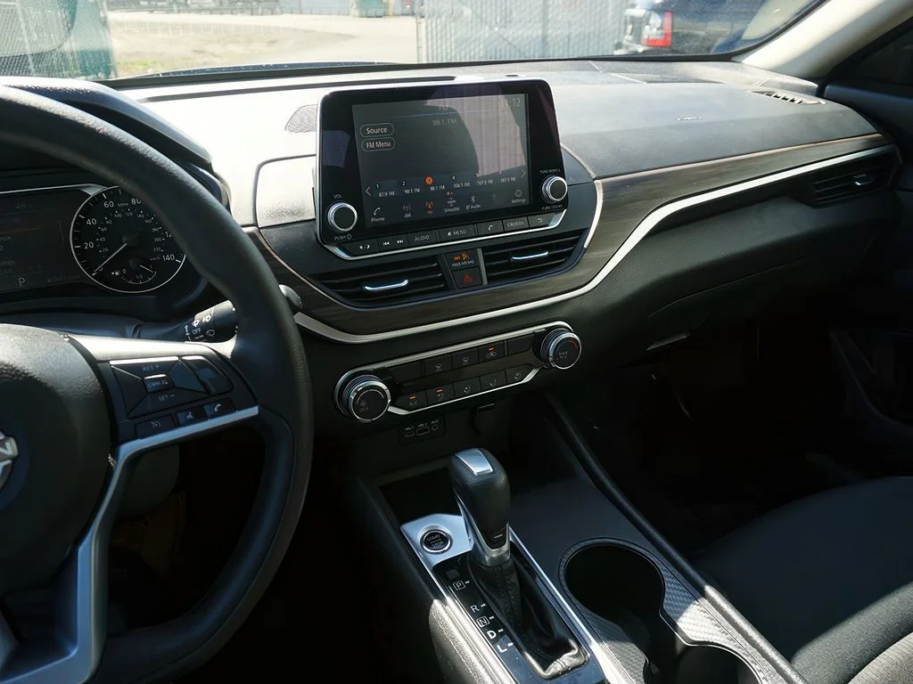 2025 Nissan Altima SV - Photo 28