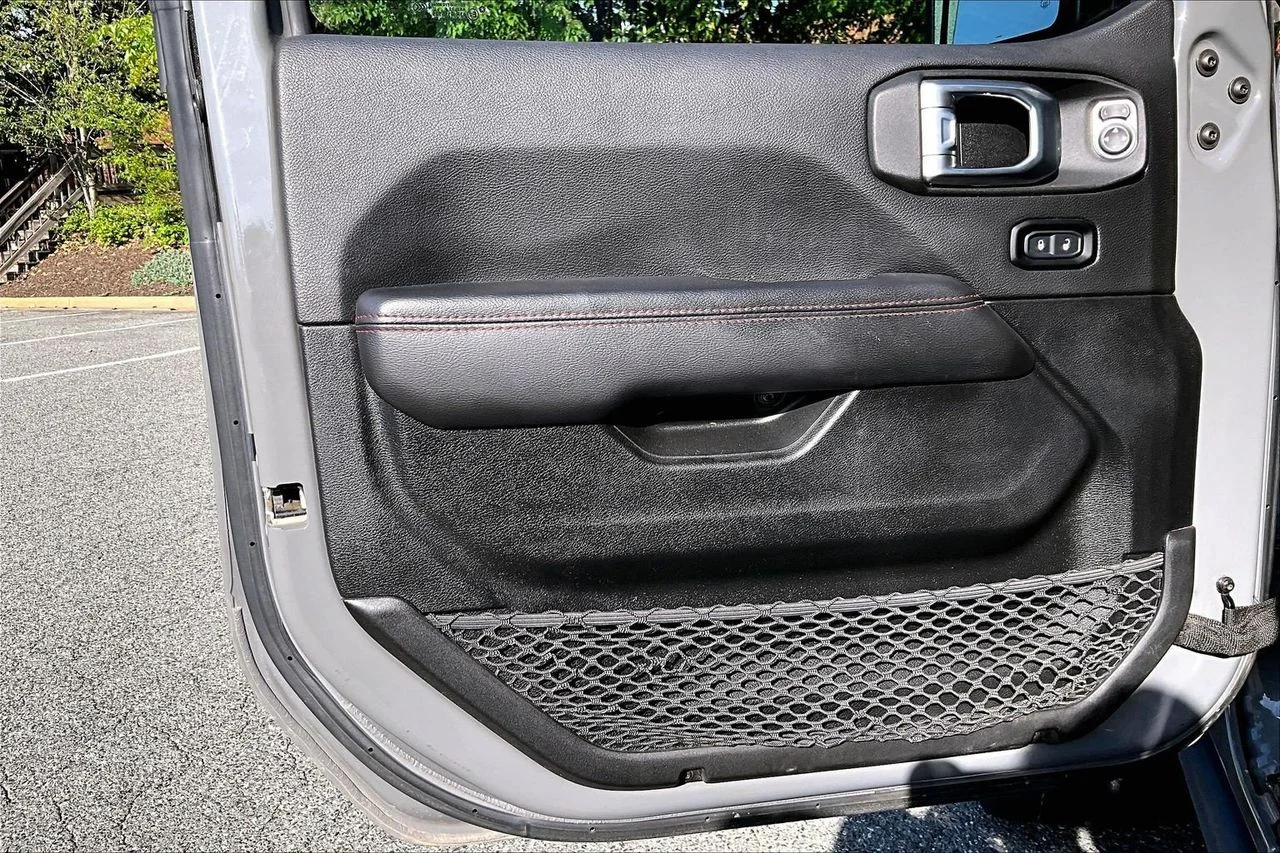 Used 2023 Gray Jeep Rubicon image 26