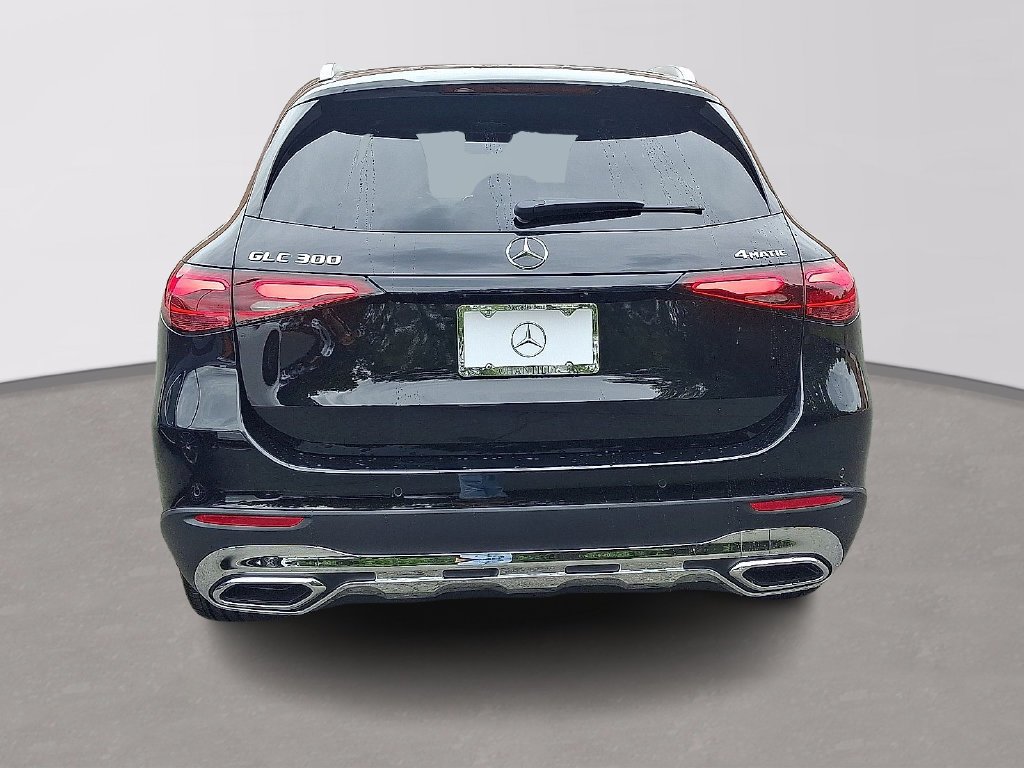 New 2027 Black Mercedes-Benz GLC 300 image 4