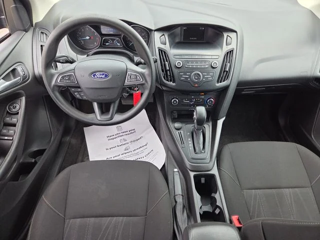 Used 2018 Gray Ford SE image 7