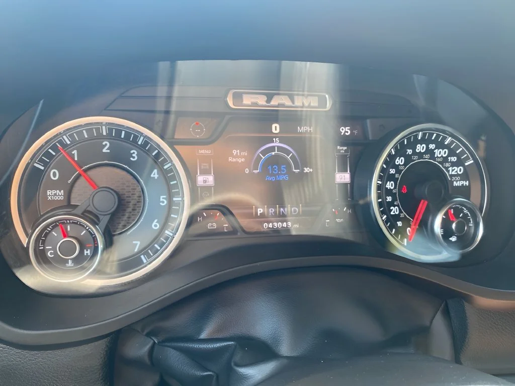 Used 2022  Ram Laramie image 23