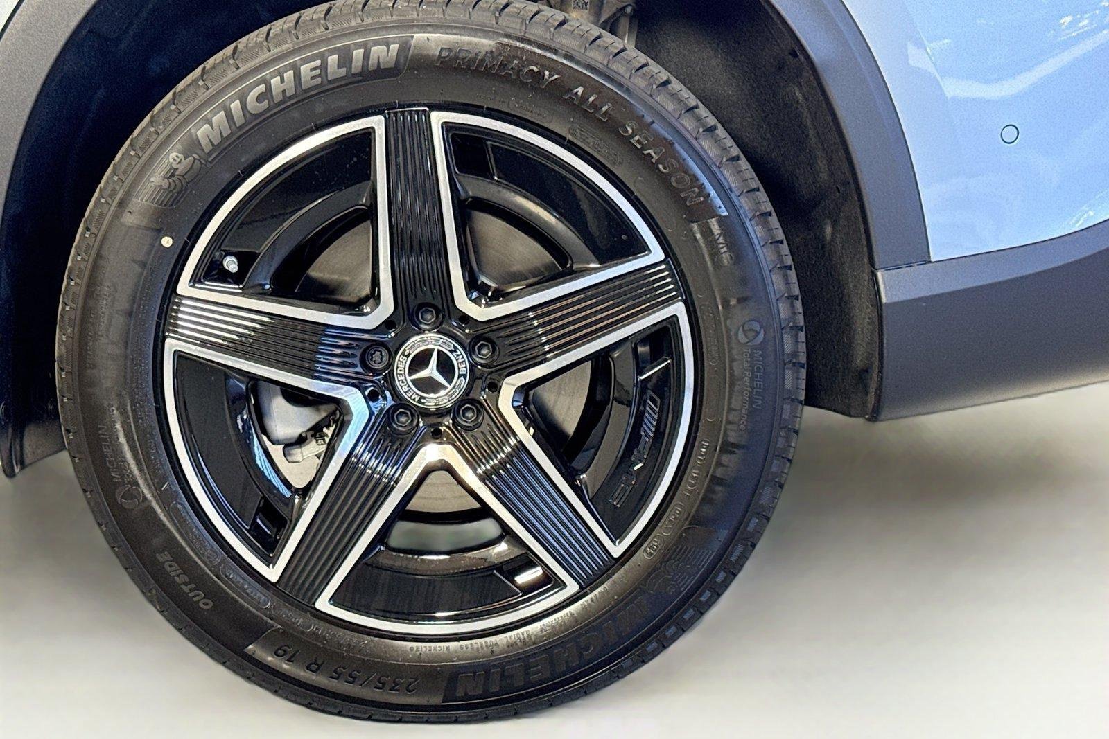 New 2026 Cirrus Silver Metallic Mercedes-Benz GLC 300 image 29