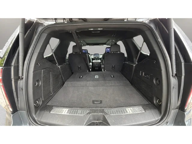 Used 2021 Gray Chevrolet RST image 32