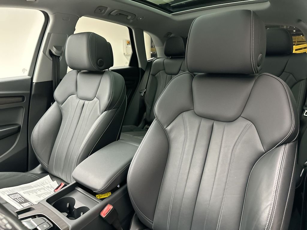 Used 2024  Audi 45 S line Premium image 22