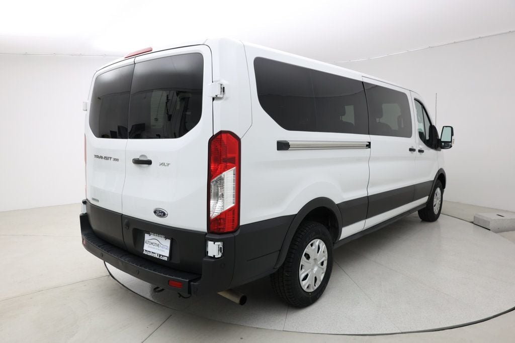 2023 Ford Transit Passenger XLT photo 2