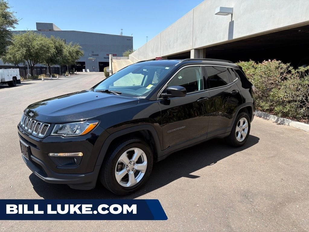 Used 2018 Black Jeep Latitude image 1