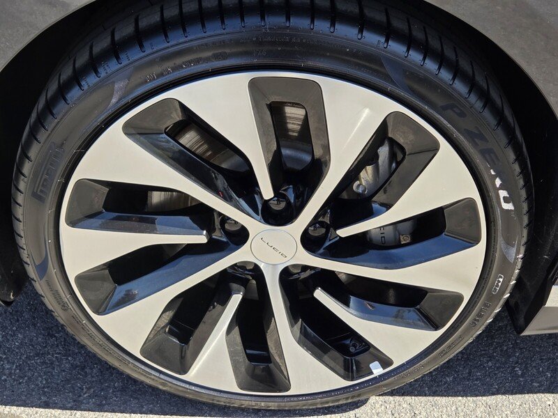 Used 2022  Lucid Grand Touring image 12