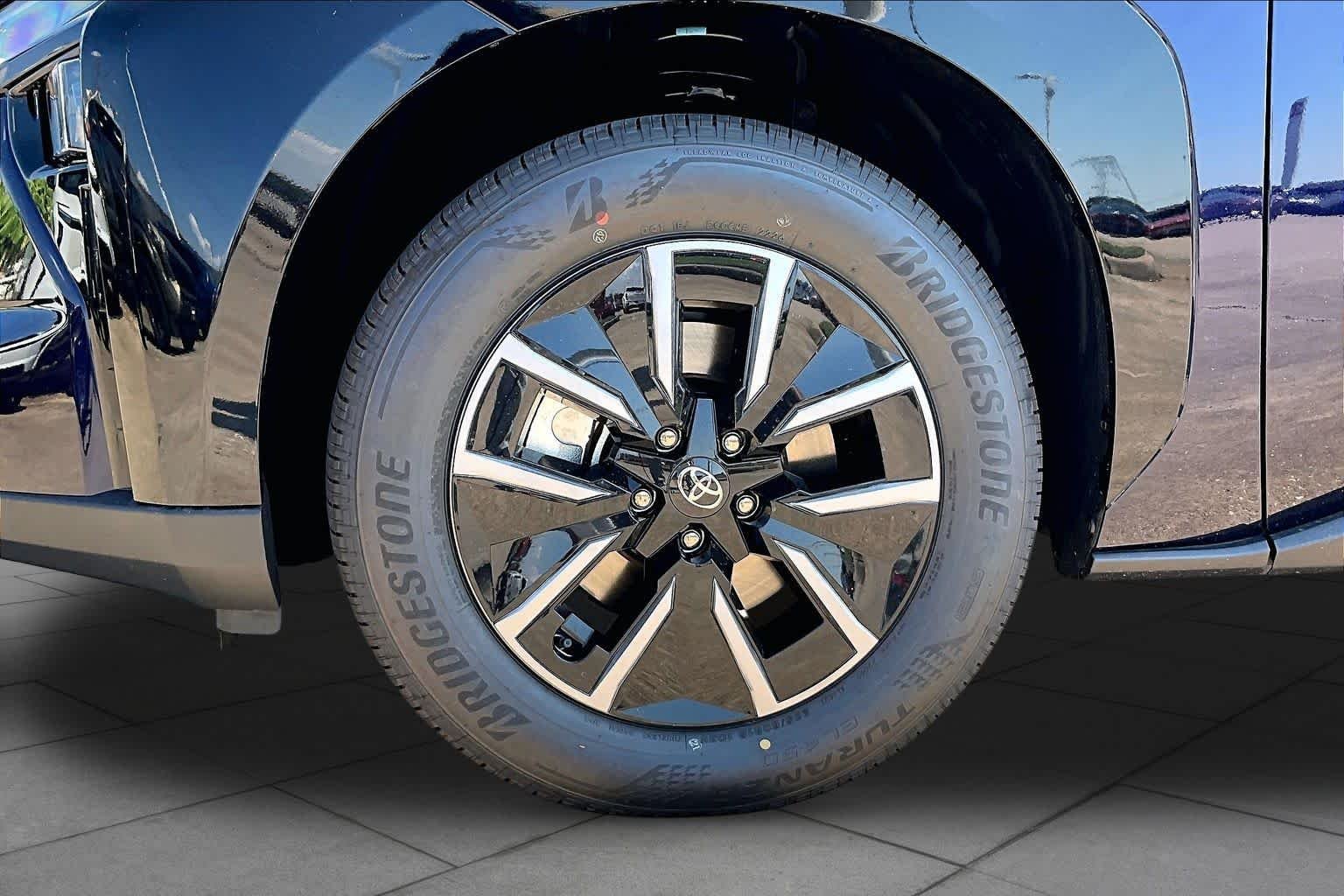 New 2026 Blueprint Toyota XLE image 9
