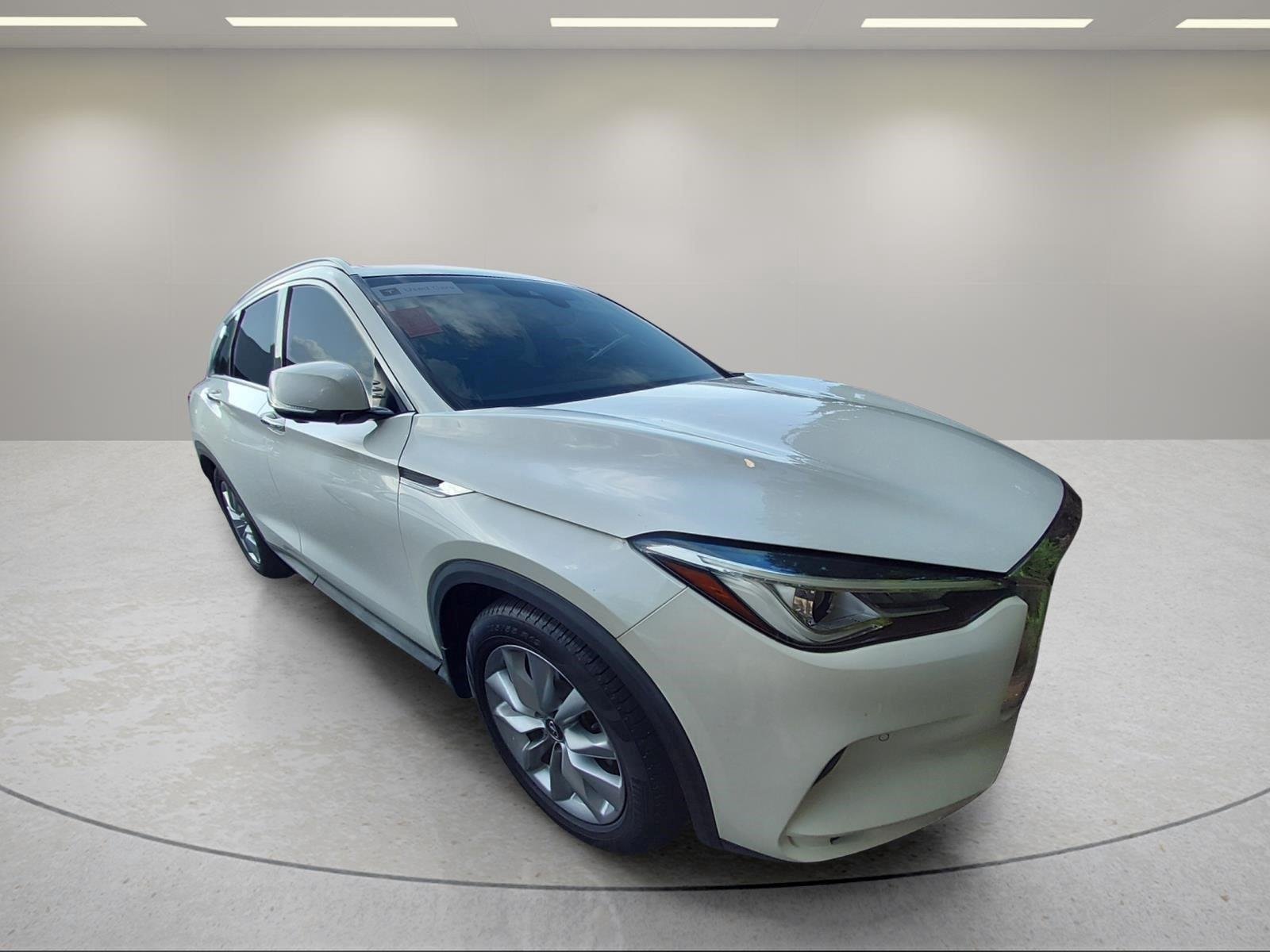 Used 2021 Majestic White INFINITI ESSENTIAL image 24