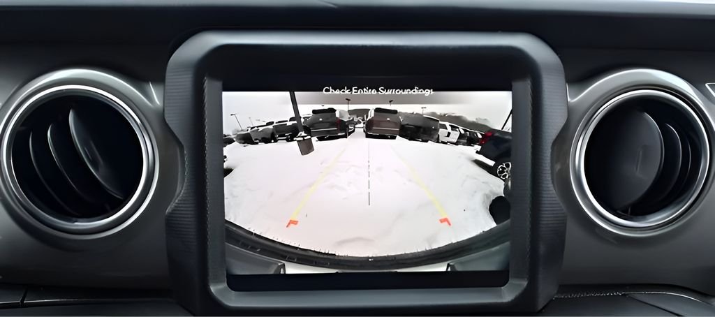 Used 2022 Black Jeep Unlimited Sahara image 23