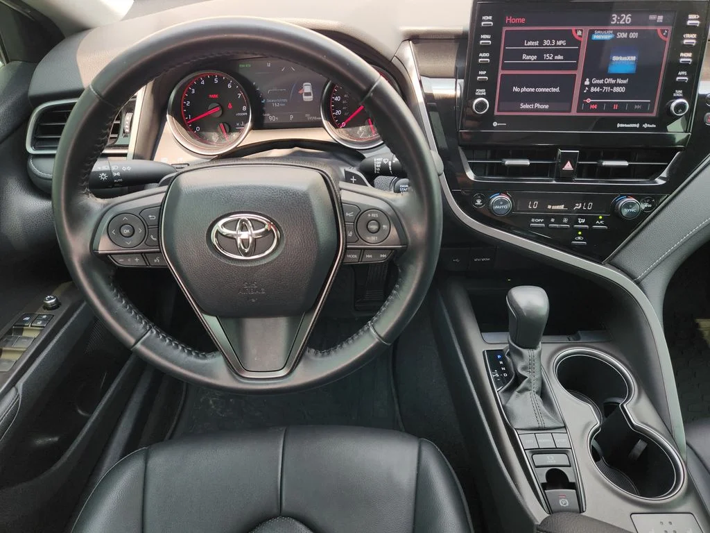 Used 2022 Wind Chill Pearl Toyota XSE image 29