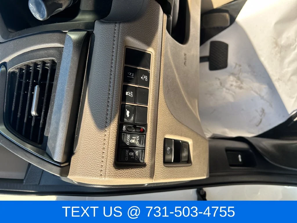 Used 2019 White Honda EX-L image 23