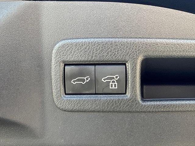 Certified Used 2023 BLACK Toyota  image 17