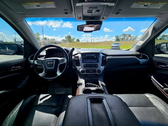 Used 2020 Black GMC SLT image 12