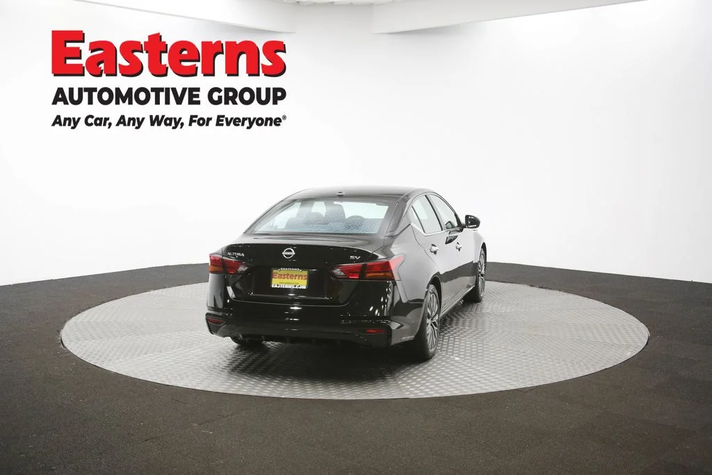 Used 2024 Black Nissan 2.5 SV image 36