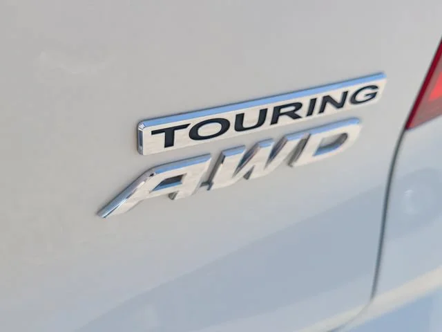 Used 2019 White Honda Touring 7-Passenger image 38