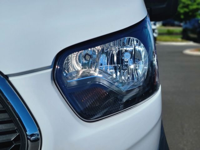 Used 2024 White Ford Base image 10