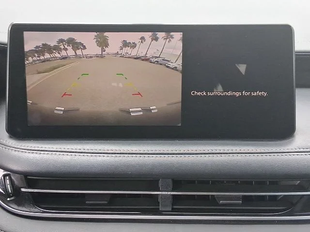 Used 2023 Gray INFINITI PURE image 17
