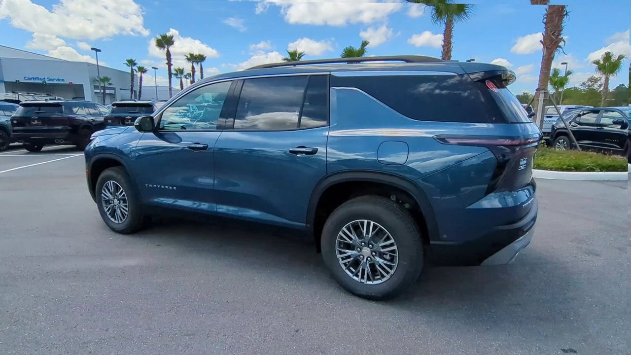 2026 Chevrolet Traverse LT - Photo 6