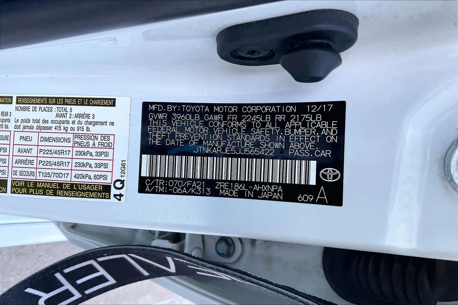 Used 2018 Blizzard Pearl Toyota  image 30