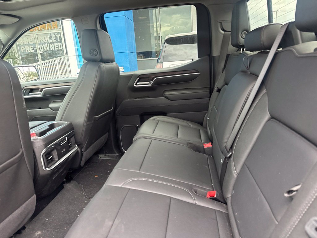 Used 2024 Blue GMC SLT image 9