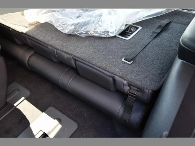 New 2026 CRYSTAL WHITE PEARL Subaru Touring 7-Passenger image 13