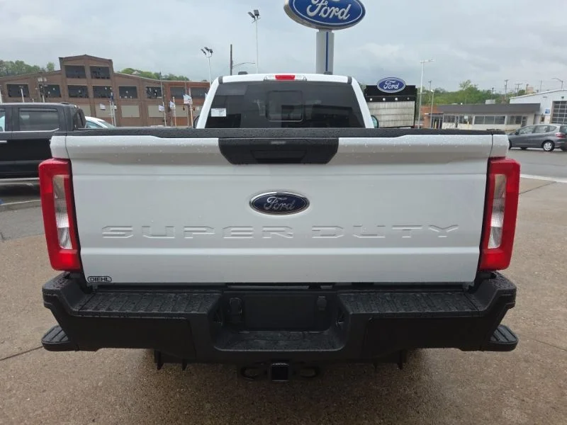 New 2026 Oxford White Ford F-350® XL image 6