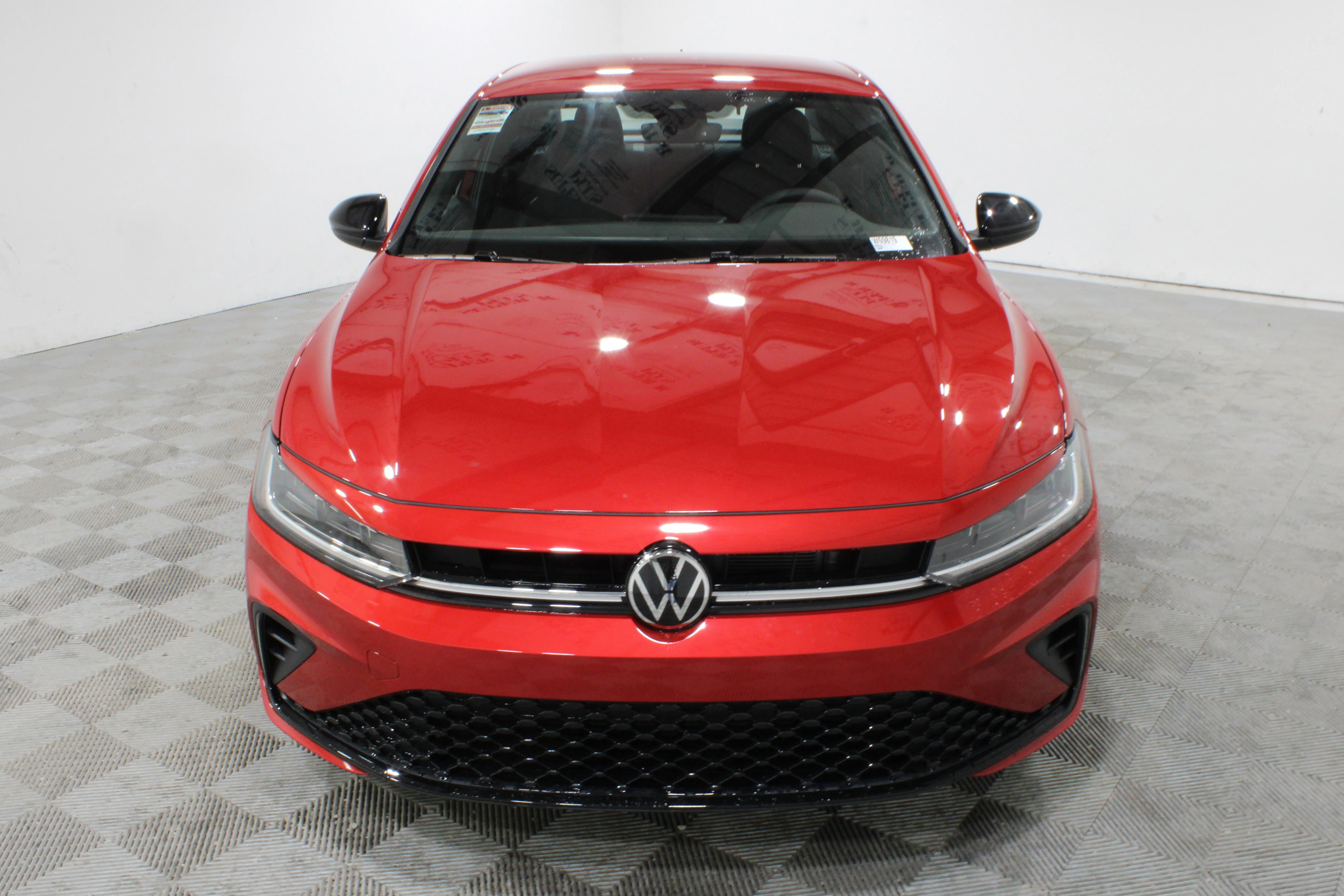 New 2026 Kings Red Metallic Volkswagen 1.5T Sport image 32
