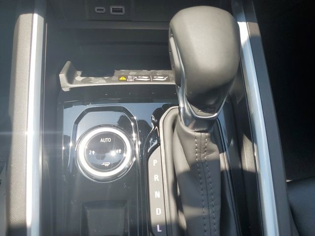 2025 Chevrolet Colorado LT - Photo 26