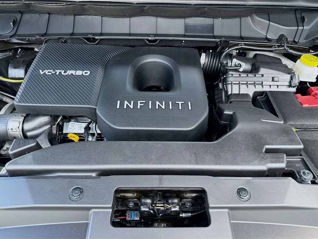 New 2027 MINERAL BLACK INFINITI Luxe FWD image 33