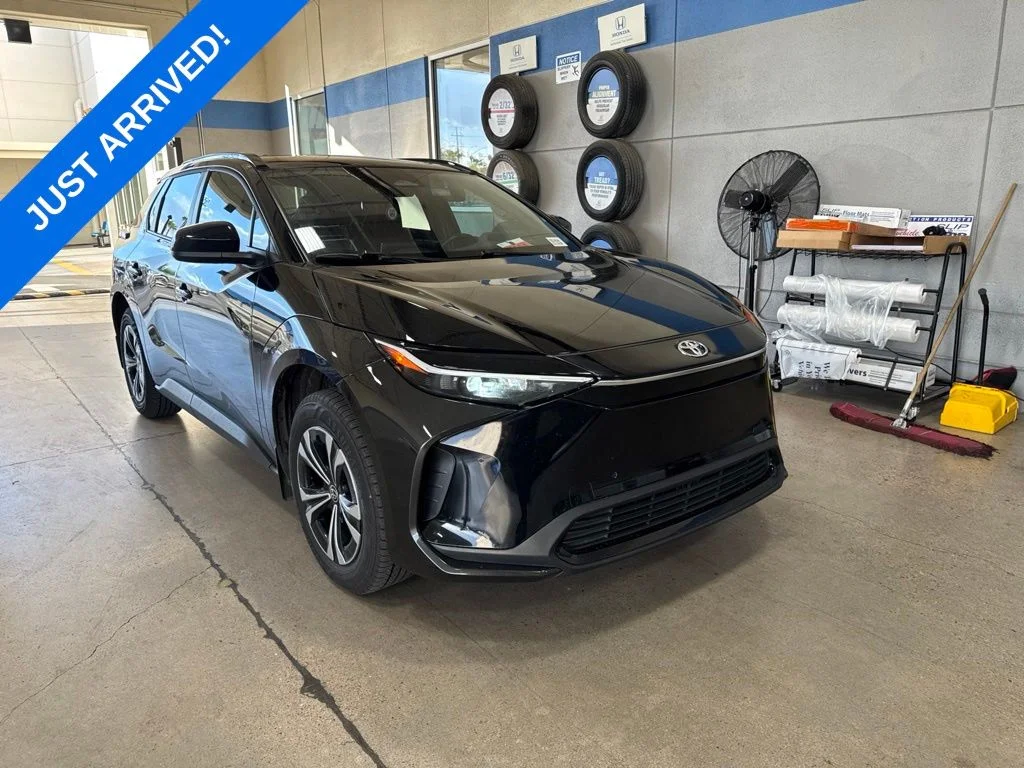 Used 2024 Toyota bZ4X XLE with VIN JTMABACA2RA067053 for sale in Henderson, NV