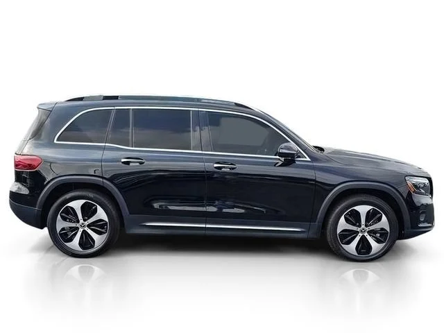 Used 2024 Black Mercedes-Benz GLB 250 image 7