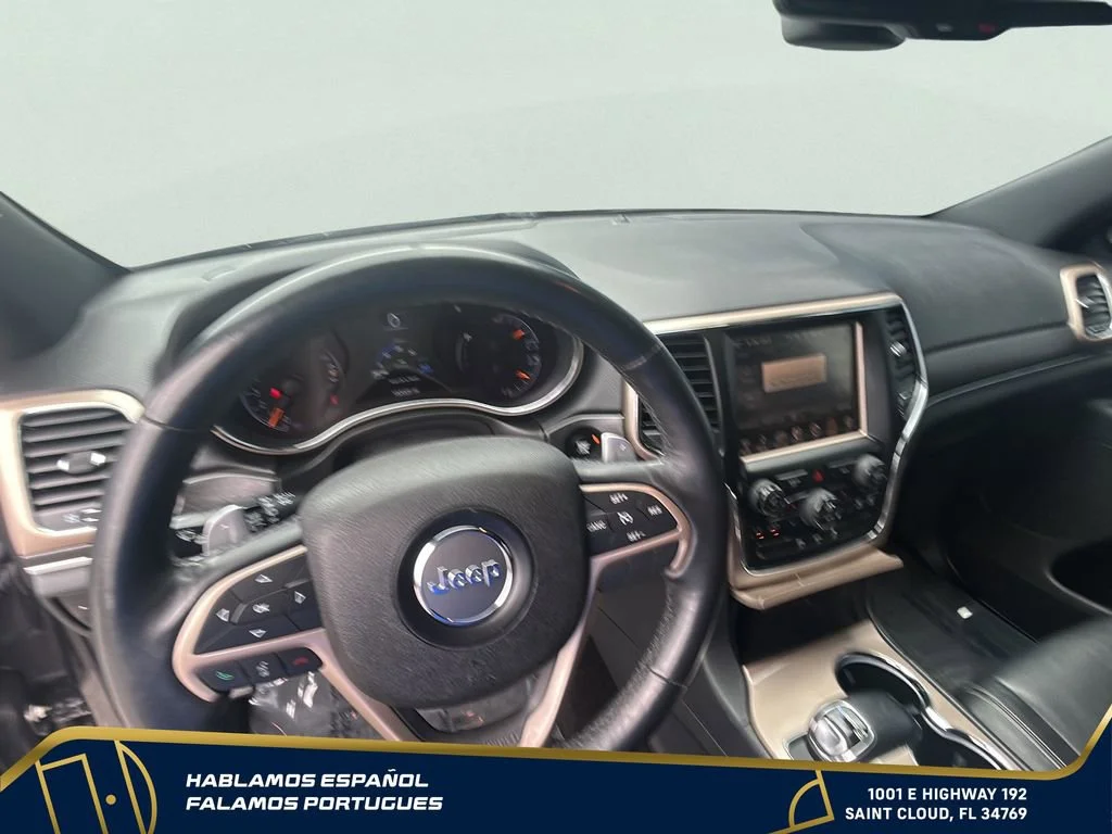 Used 2015  Jeep Limited image 14