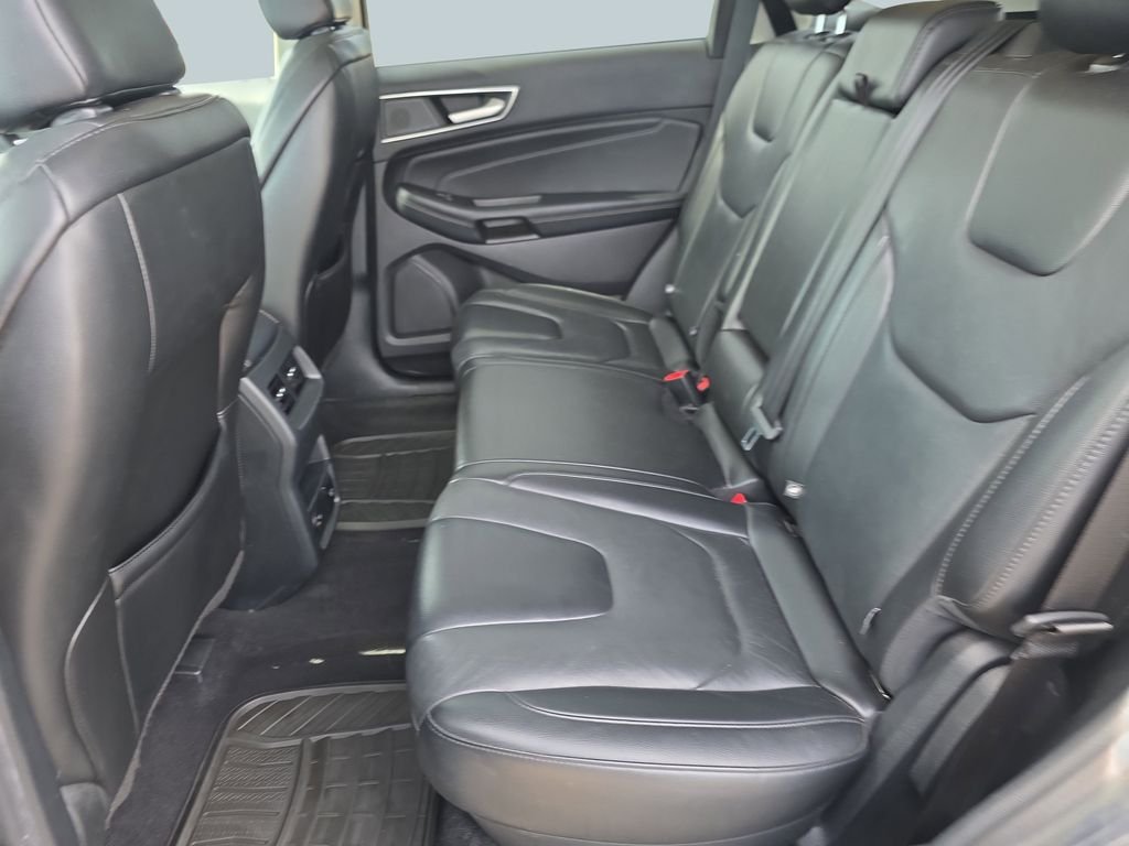 2021 Ford Edge Titanium - Photo 28