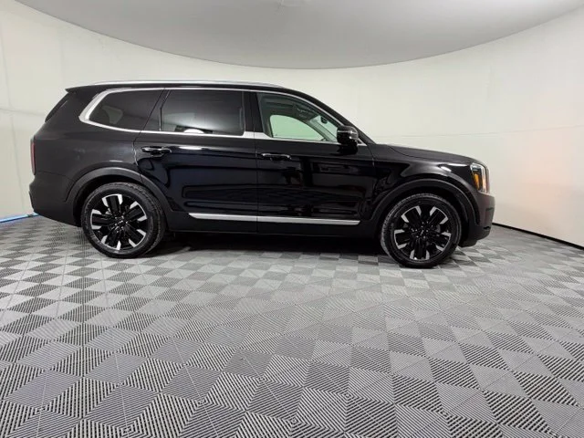 Used 2024 Black Kia SX image 8