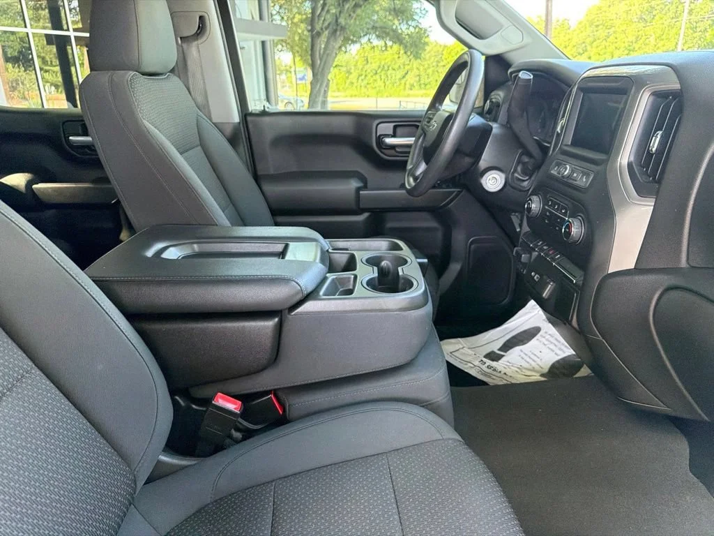 Used 2021 Silver Chevrolet Custom Trail Boss image 28
