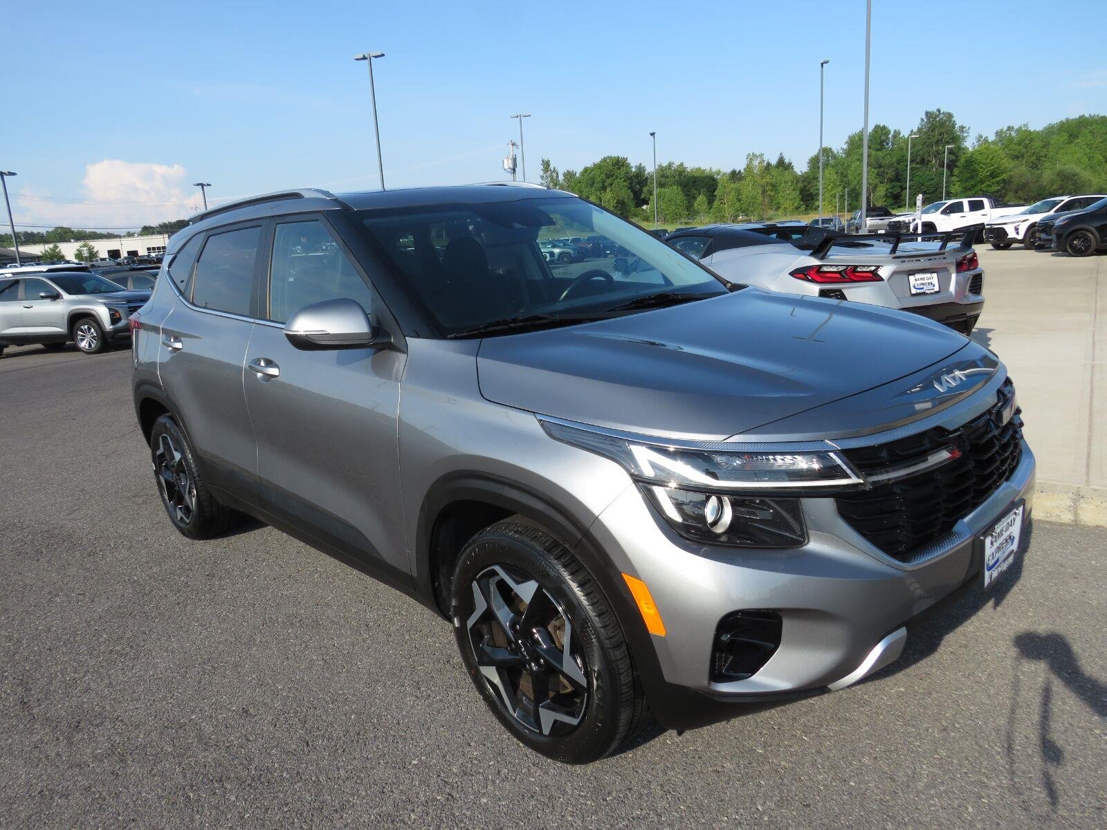 Used 2024 Steel Gray Kia EX image 4